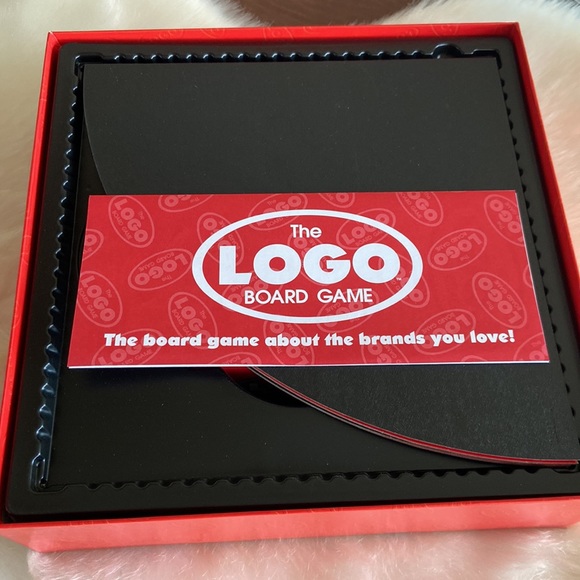 The logo board game - Picture 3 of 7